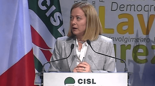 CISL fuori dalla piazza e dentro il governo