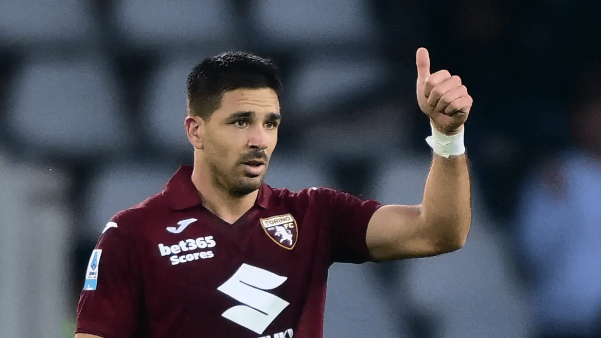 Simeone castiga il Napoli: il Torino torna a vincere in casa