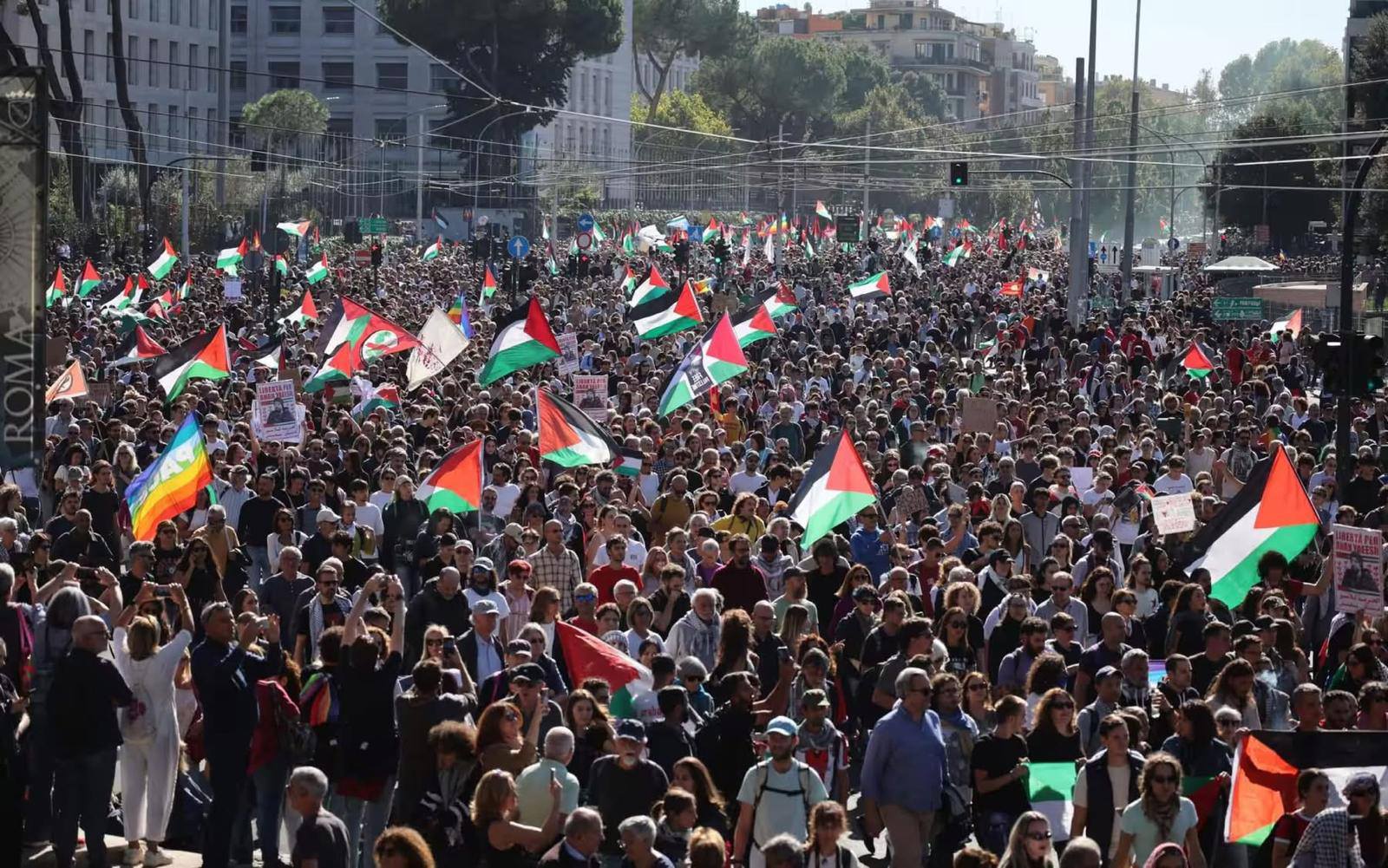 Un milione per la Palestina: la generazione del futuro riempie Roma e blocca l’Italia