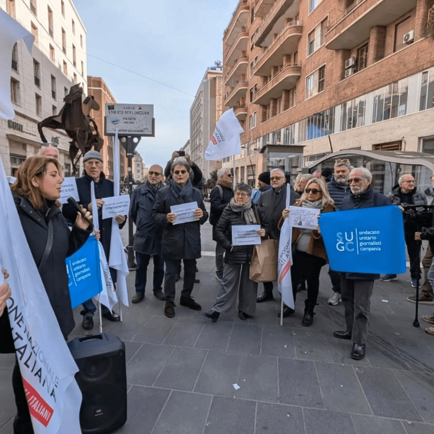Napoli, la protesta dei giornalisti: in prima linea il SUGC