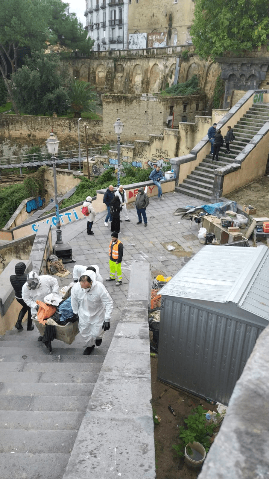 Lavori di rigenerazione urbana: le Scale di Montesanto di Napoli tornano a splendere