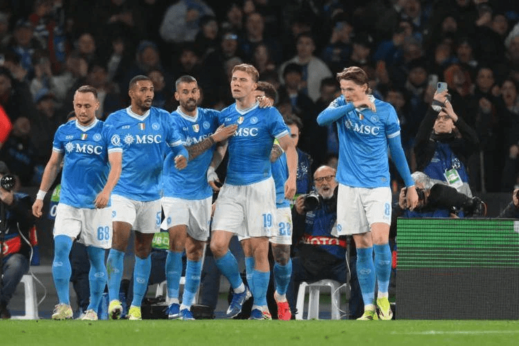 Napoli pareggia 2-2 con la Roma: Malen e Alisson Santos protagonisti
