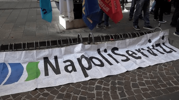Audio imbarazzanti in Napoli Servizi: la sindacalista si “duole” ma ha firmato gli accordi