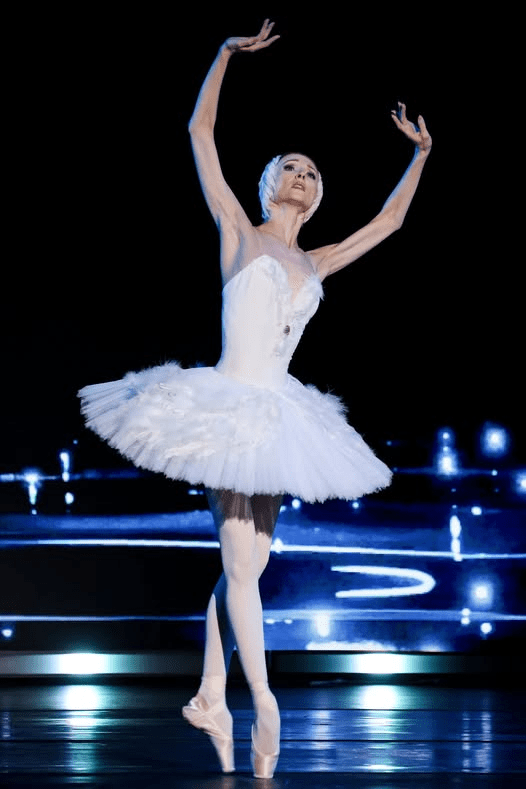 Censura culturale: la ballerina russa Zakharova esclusa da Roma