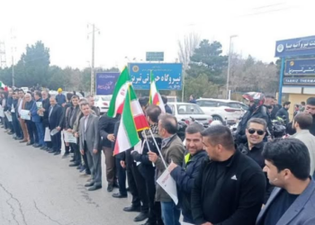 Trump minaccia l’Iran: “Un’intera civiltà morirà stanotte”, Teheran pronta a reagire