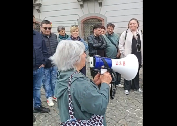 ASL Napoli 1 revoca appalto: lavoratori Gesco in piazza, a rischio occupazione e assistenza
