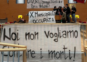 Campi Flegrei, l’Assemblea di Bagnoli contro Regione e Comune: “Emergenza gestita nel caos”