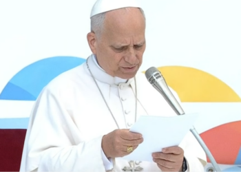Papa Leone a Napoli: “la Perla del Mediterraneo deve tornare capitale di umanità”
