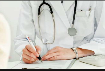 Medici di famiglia, svolta sul contratto: fino a 6 ore nelle Case di Comunità