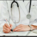Medici di famiglia, svolta sul contratto: fino a 6 ore nelle Case di Comunità