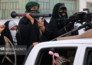 L’Iran come il Vietnam: la resistenza di Teheran costringe Stati Uniti e Israele alla ritirata