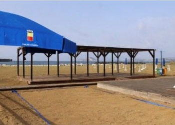 Napoli, riapre il lido comunale di Bagnoli: accesso gratuito e servizi per i bagnanti
