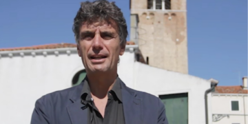 ABC Napoli, la denuncia di Lucarelli: “Lavoratori ingannati, con la Spa meno tutele e meno posti”