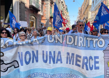 ABC Napoli in SpA, la doppia stangata: lavoratori senza diritti e bollette più care per i cittadini