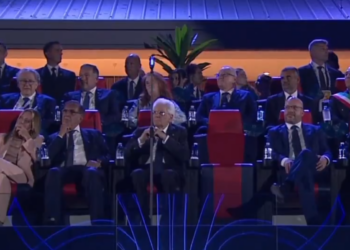 Giorgia Meloni fischiata a Taranto: dura contestazione ai Giochi del Mediterraneo