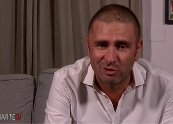 Alessandro Di Battista rompe il silenzio sulla malattia: «Ho un tumore, ora farò le cure»