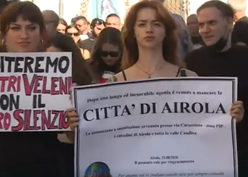 Rogo Ecoenergy Airola, la rivolta dei cittadini: “Il problema è l’aria che respiriamo”