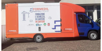 Formedil Napoli, che fine ha fatto il camper della sicurezza? Le domande su cantieri, lavoratori e costi