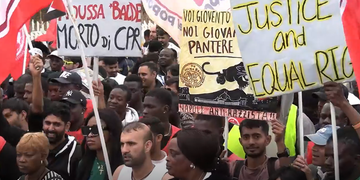 Castel Volturno, oltre 10mila in piazza contro il Cpr: «No a una nuova prigione»