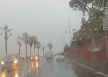 Maltempo in Campania, scatta l’allerta arancione: allagamenti e danni 