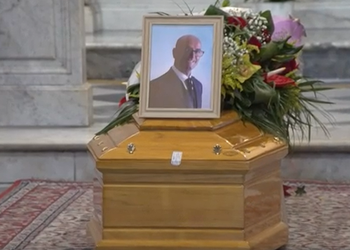 Caivano i funerali dell’operaio Salvatore Calignano, Spinillo: «La solidarietà è vicinanza»