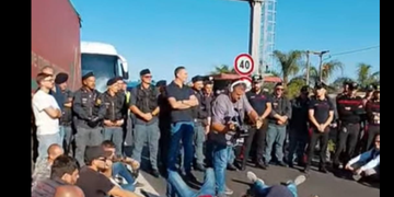 Caro gasolio, esplode la protesta degli agricoltori in Calabria: tensione a Pizzo