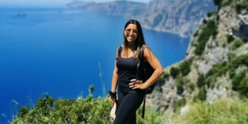 Castellammare di Stabia, dimessa dall’ospedale muore a 33 anni: morta anche la bambina che aspettava
