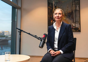 Ucraina, Alice Weidel: «La guerra è persa, basta soldi a Kiev»