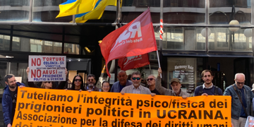Napoli, protesta davanti al Consolato ucraino: riflettori sui detenuti politici e sulle denunce di torture