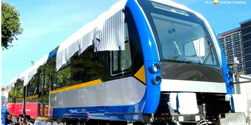 Metro Linea 6 Napoli, arriva il primo nuovo treno: ecco quanti passeggeri potrà trasportare